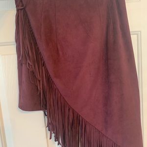 BNWT WOMENS EXPRESS SKIRT WITH FRINGE SUEDE
